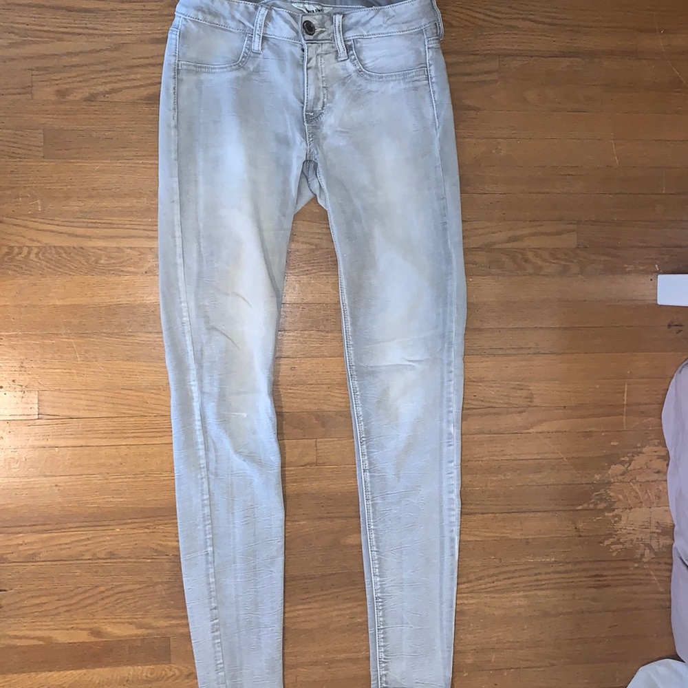 Gray American Eagle Jegging
